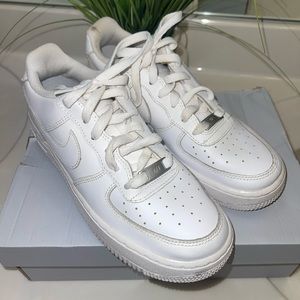 Nike Air Force Ones White Size 6.5